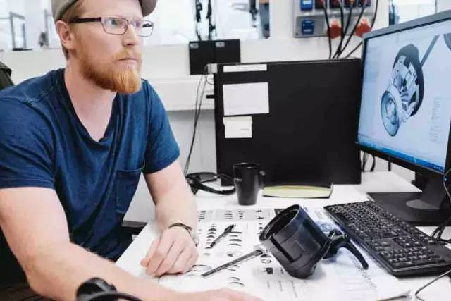 窥探世界顶级闪光灯背后的故事（内有成吨福利！）