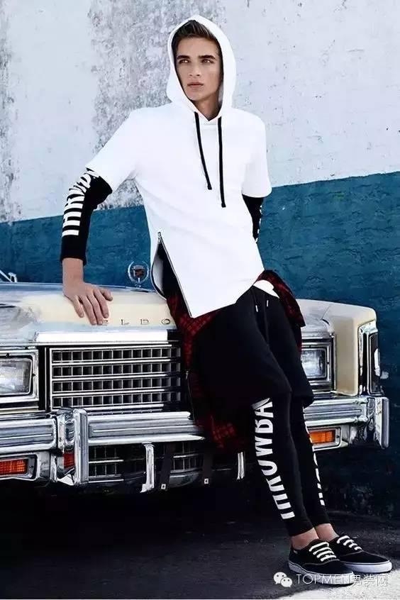 管你花枝招展，我却独爱黑白