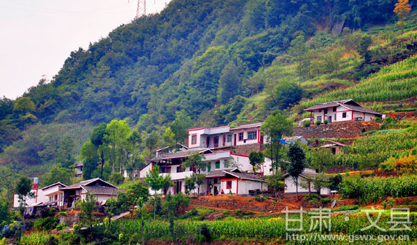 聚焦攻坚战,聚焦国家扶贫日打赢脱贫攻坚战