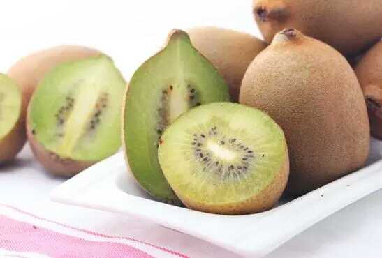 大腿内翻小腿外翻怎么矫正,小腿大腿外翻是怎么回事