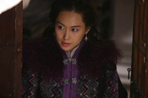 男人是怎样硬起来的？胡斐与两只玉凤的三人行告诉你！