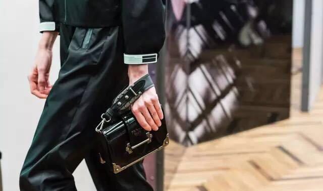 盘点2019火爆到炸街的8款包包,当下最流行的7款秋冬包包