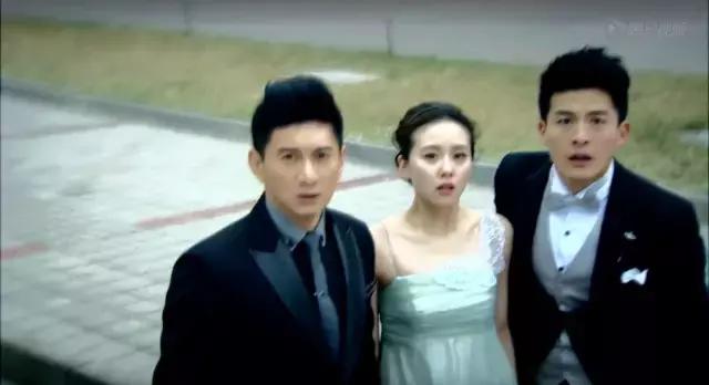 假摔、吊威亚、真人被撞飞，影视剧中的车祸戏是这么拍的？！