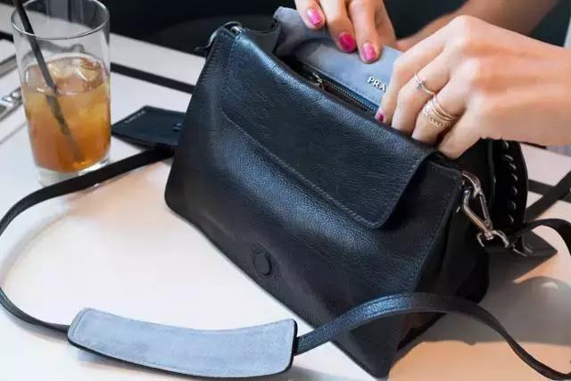 带货女王杨幂御姐,prada2024秋冬秀有刘雯吗