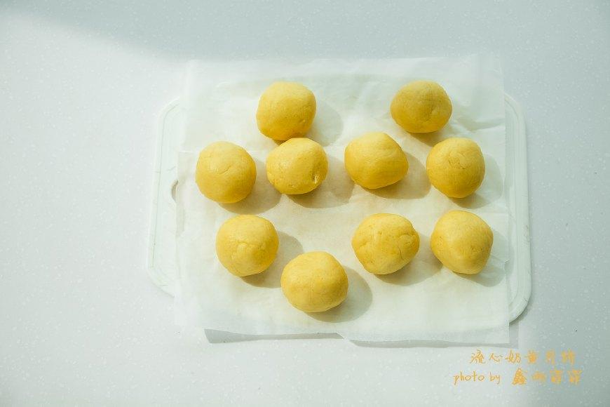 每年抢都抢不到的网红月饼，我做了一大盒，邻居闻到香味都来敲门