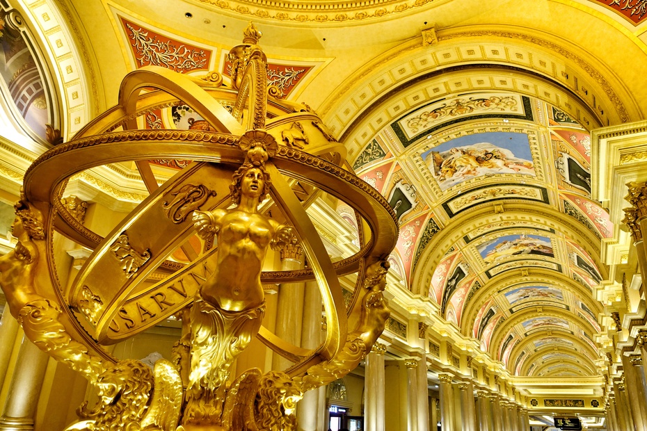 澳门威尼斯金碧光辉吗,澳门威尼斯人金碧光辉的大堂长廊