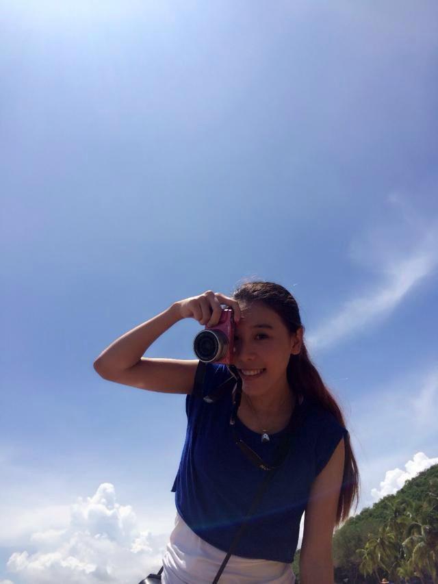 在三亚的沙滩上晒太阳,三亚海边晒太阳