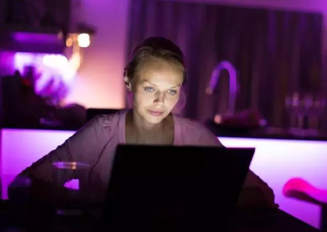 涨姿势对身体的好处,月经量少到可怕怎么办