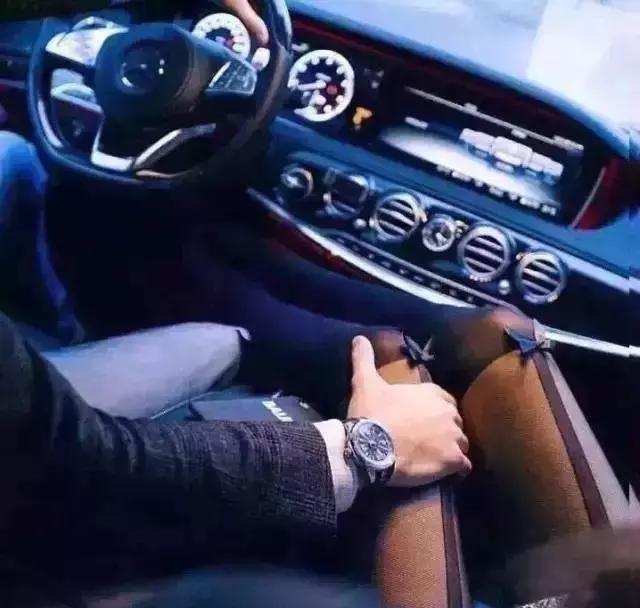 学会了这招，再也不怕仪表板上某个灯亮起了