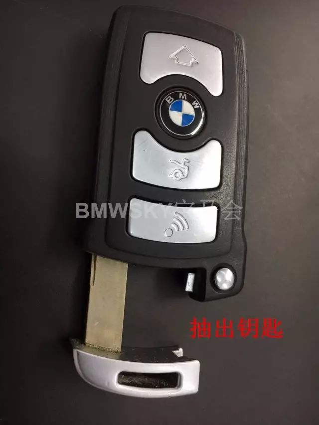 宝马x3的车钥匙电池怎样更换,宝马120i钥匙更换电池视频