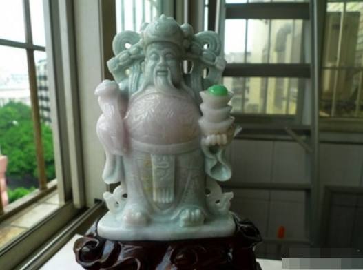 这些东西千万不要往家里搬,财神能随便送人吗