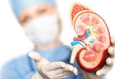 痛风居然还会引发尿毒症？医生告诉你三种方法治疗痛风！