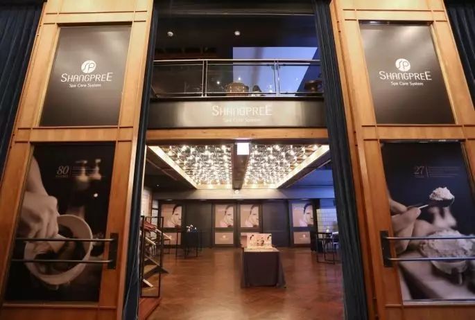 眼周细纹形成的原因,眼周出现细纹怎样消除