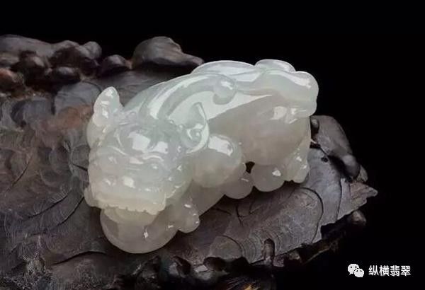 歪头翡翠貔貅招横财，正脸翡翠貔貅守正财，还有最后一点不能忽略