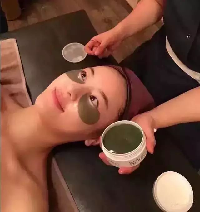 眼周细纹形成的原因,眼周出现细纹怎样消除