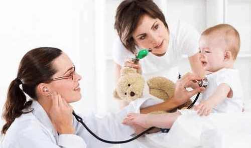 小孩感冒引发肺炎怎么治疗,儿童感冒引发肺炎怎么治