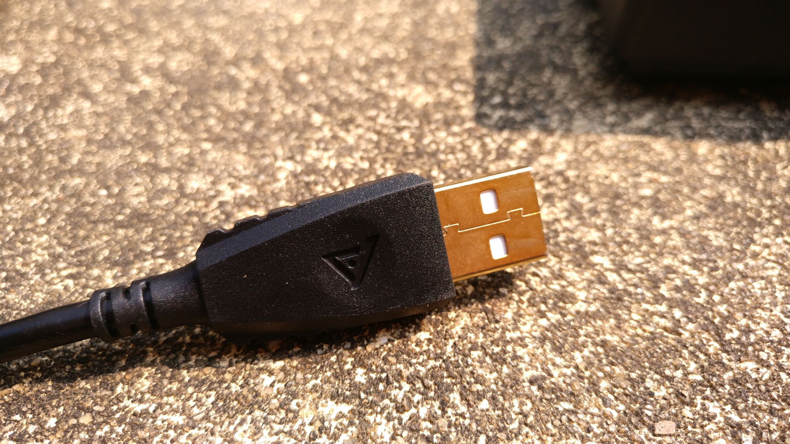 钛度tkm320x什么键盘,召唤师zk3机械键盘