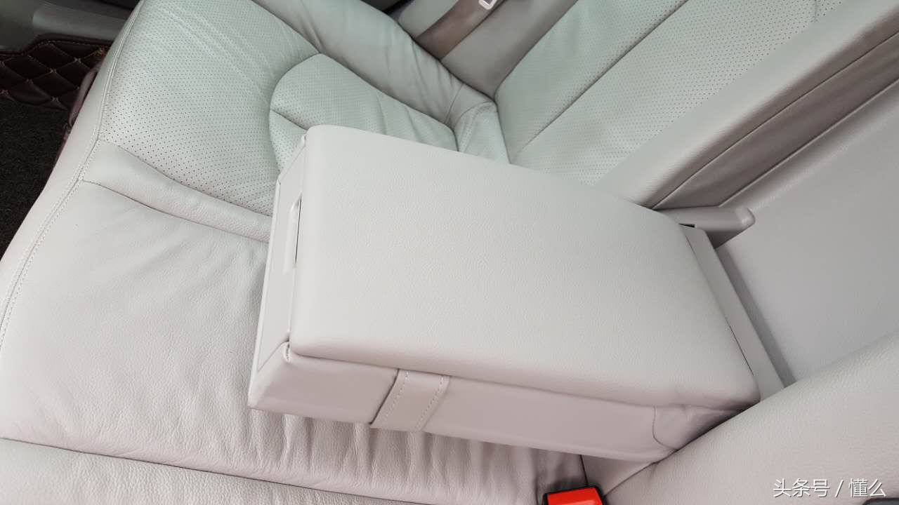 02款四眼奔驰w211入手要关注什么,2007年四眼奔驰w211值得买吗