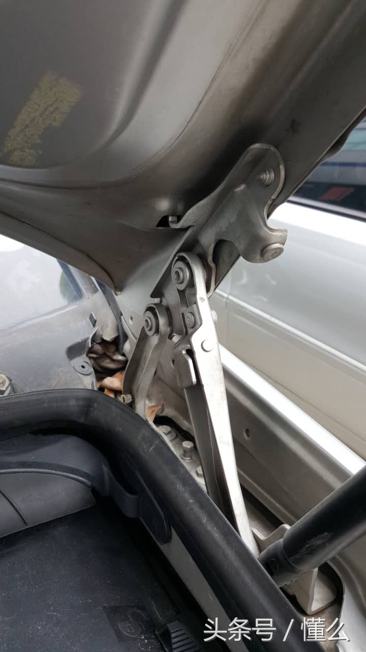 02款四眼奔驰w211入手要关注什么,2007年四眼奔驰w211值得买吗