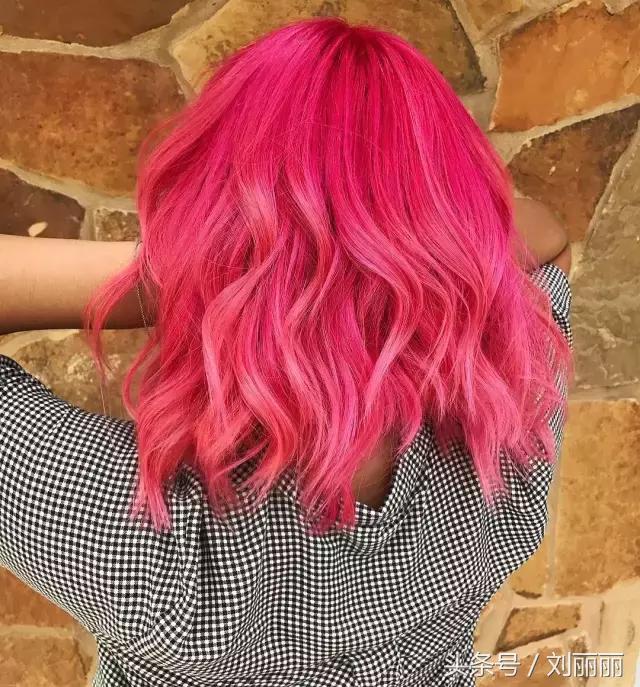 红色头发染紫色头发用漂吗,红色头发怎么改色