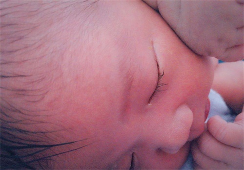 八斤四两顺产头胎,顺产七斤三两男孩女孩