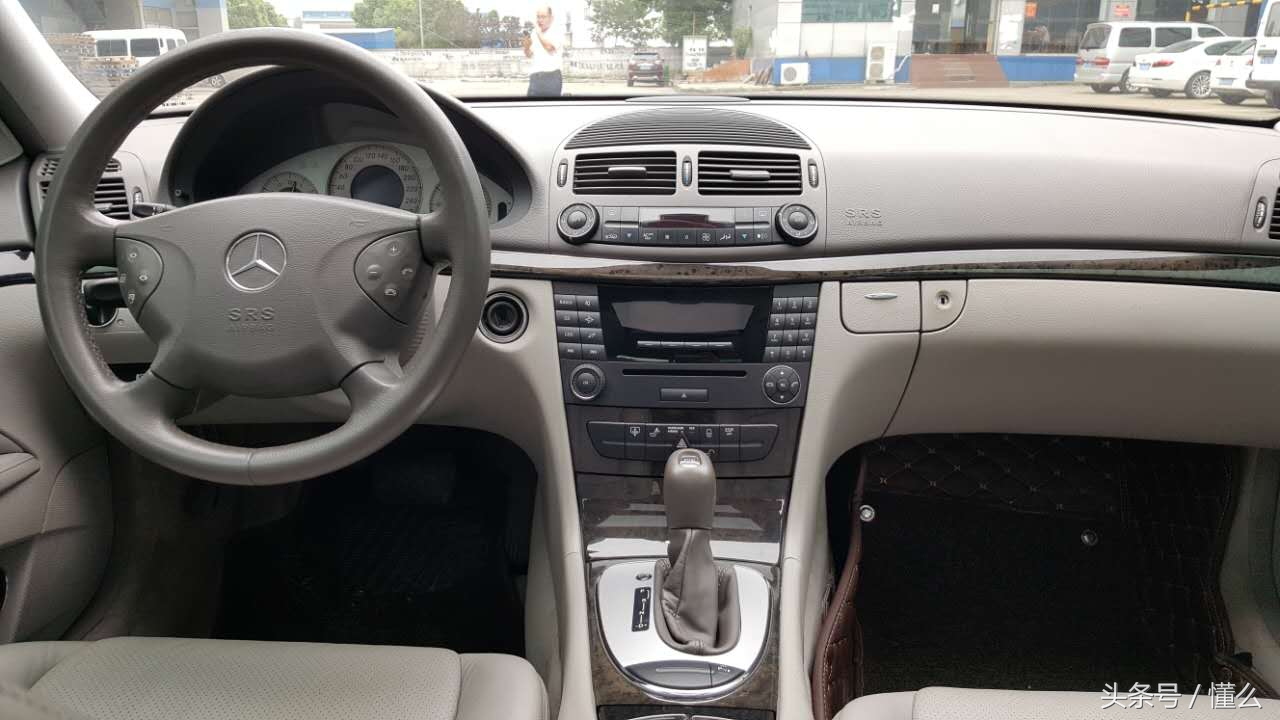 02款四眼奔驰w211入手要关注什么,2007年四眼奔驰w211值得买吗