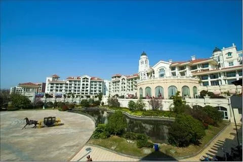 鍥藉簡鍗佸ぇ涓嶆暍鍘荤殑鏅偣,鍥藉簡鏃呮父灏忎紬鍩庡競