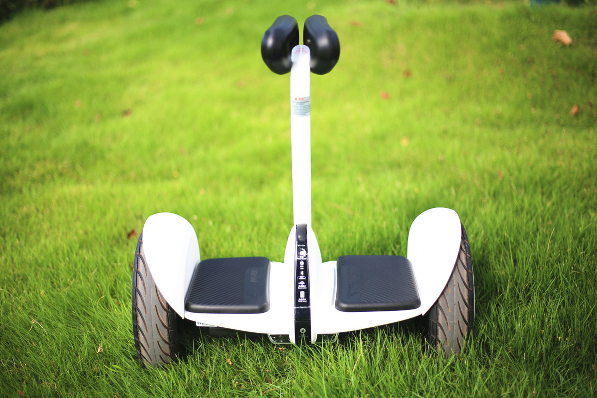 享受炫酷智能骑行，永远不向青春说再见小米九号智能平衡车评测