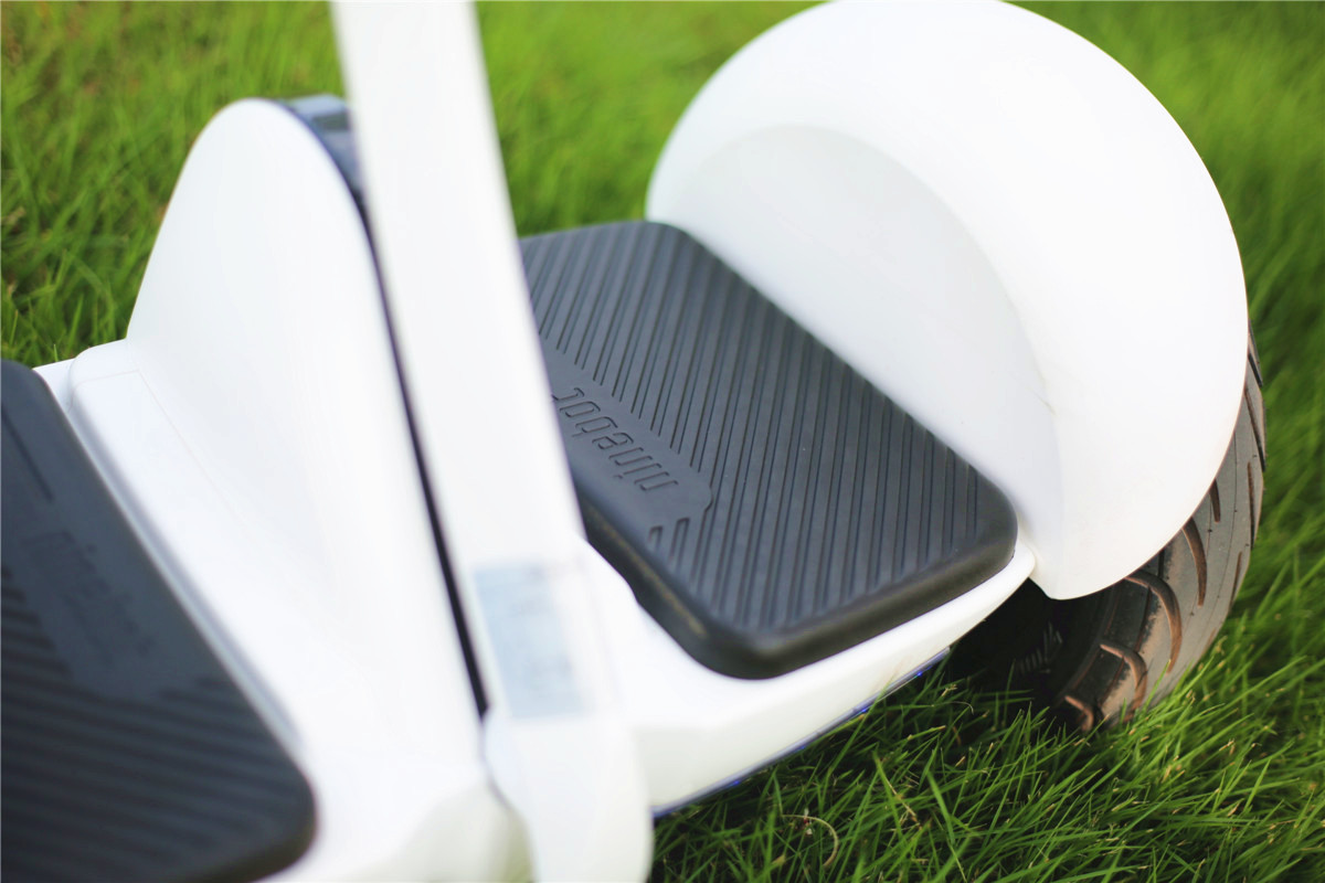 享受炫酷智能骑行，永远不向青春说再见小米九号智能平衡车评测