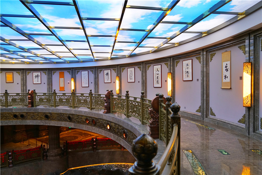 礼佛峨眉顶,礼佛普陀山