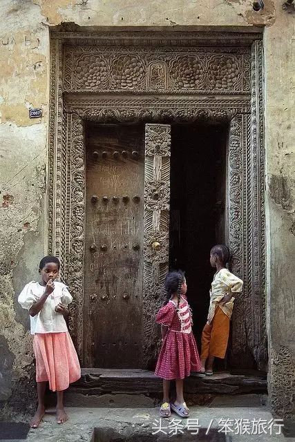 如何征战朋友圈？这个超洗眼睛的地方可落地签一周预算5K+