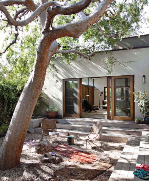 头一次见厨房装两个门,头一次见下沉式浴缸