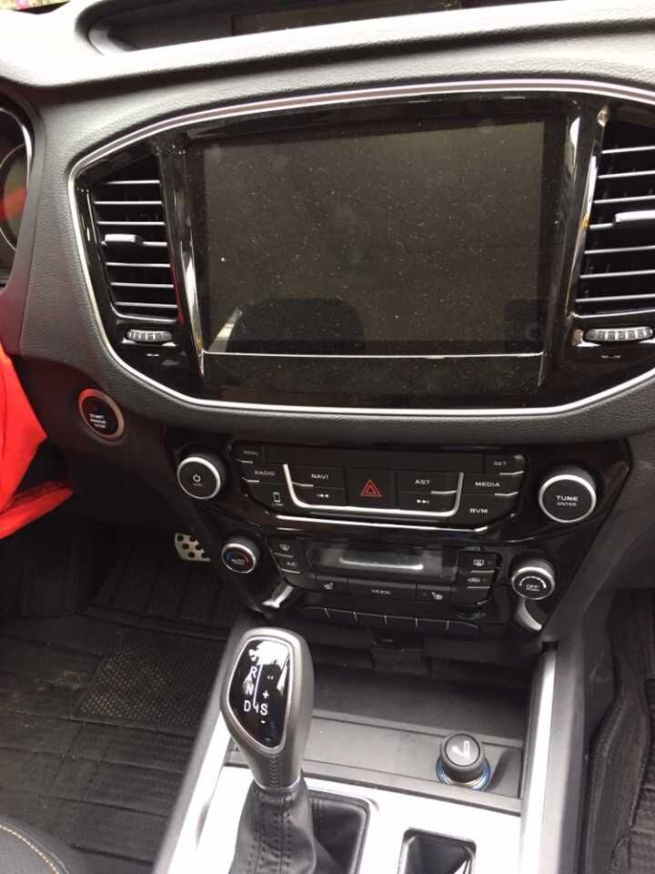 吉利远景x6suv百公里油耗,吉利远景x6十大优缺点