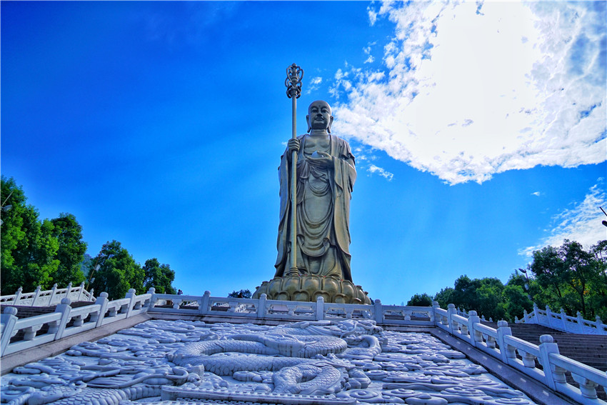 礼佛峨眉顶,礼佛普陀山