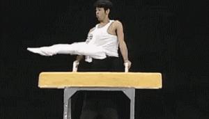 有个特别爱笑的女朋友,有一个积极乐观的女朋友