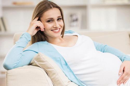 孕妈一饿就恶心,孕妈饿了为什么这么难受