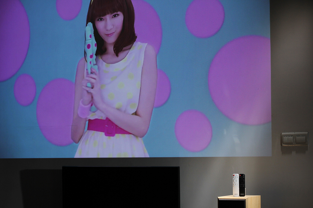 极米幕布遥控器更换,极米h1遥控器电池更换方法