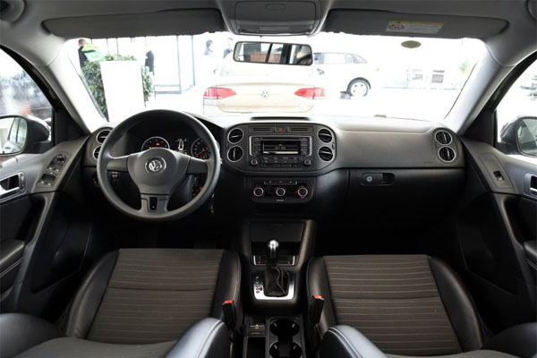 预算二十万豪华品牌中大型suv,二十万左右的紧凑型suv排名前十