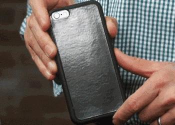 花200块钱买个手机壳有必要吗,手机壳和自拍杆一体的手机壳