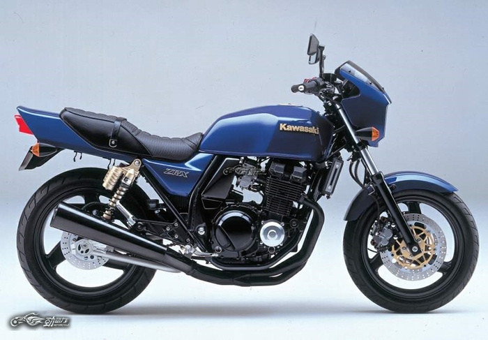 川崎zrx250四缸车复活,带你见识世界神车