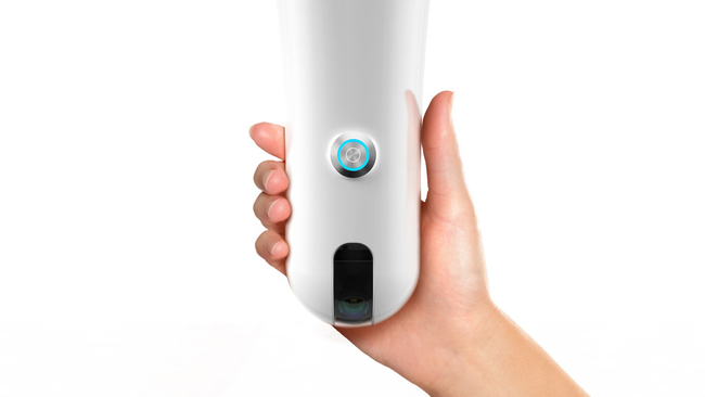 一只会飞的“自拍杆”，卖2000块，你买吗？