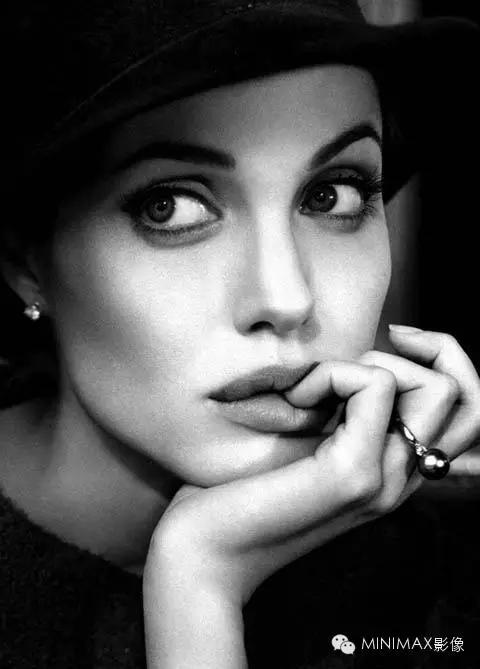 安吉丽娜朱莉同款纹身大连,纹身吸毒女反派