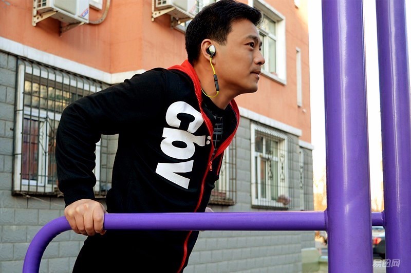 佳能尼康人像对比入门,尼康佳能入门长焦