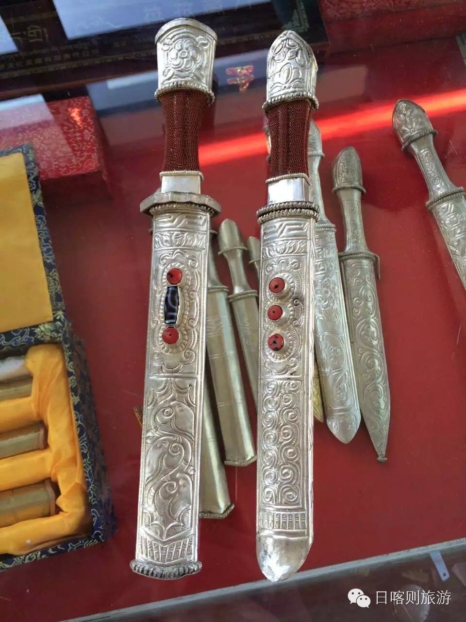 草长莺飞四月天风景,草长莺飞四月天拂堤杨柳醉春烟