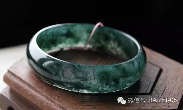 河塘水上面飘的白色的是什么,水草天丝玛瑙