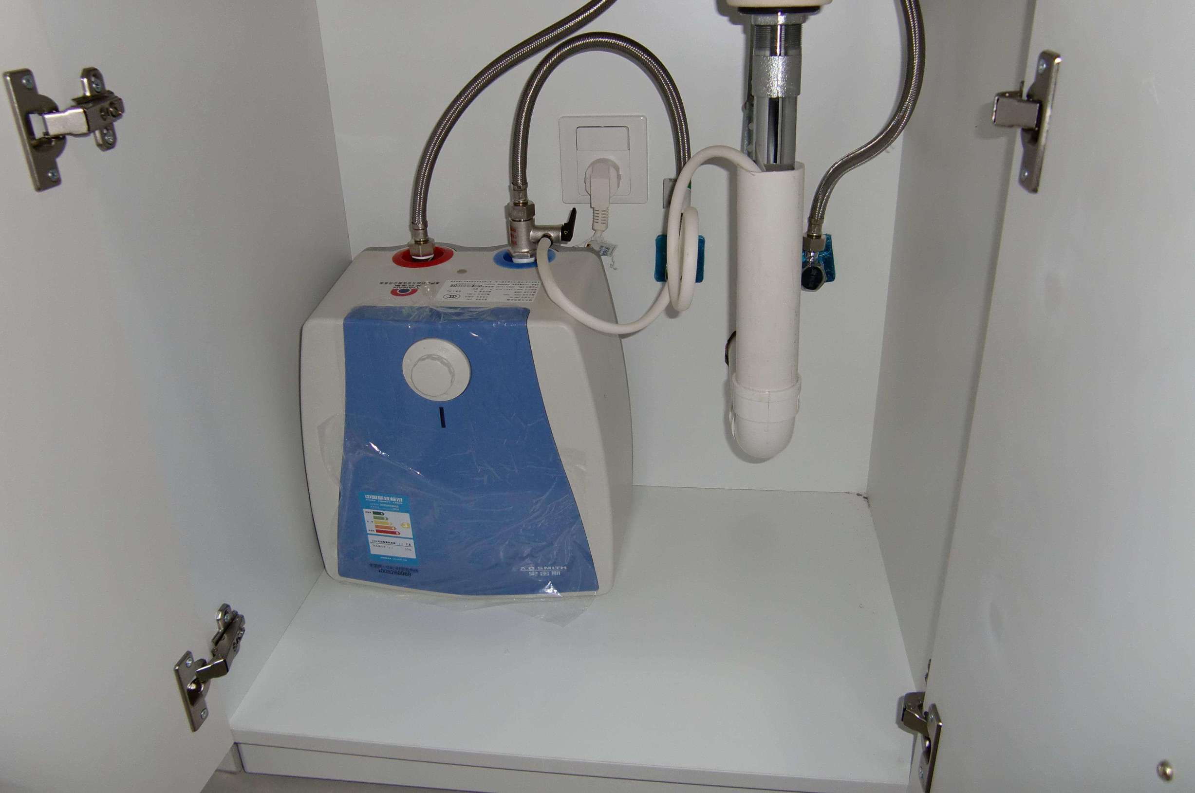 厨房记得不要买这3样电器了,厨房有这几样小电器就够了