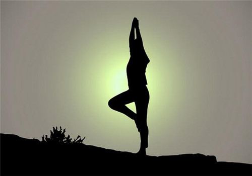 从零开始学瑜伽办公室瑜伽,办公室瑜伽每天必练8个动作