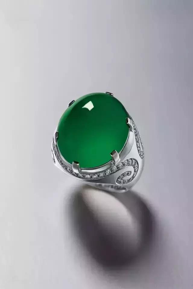 保利香港拍卖翡翠,2019香港保利翡翠拍卖第一名