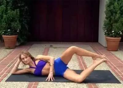 瑜伽大腿内侧训练方法,大腿内侧的肥胖纹瘦下去会消失吗