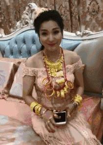 找了一个销售工作怕没有事迹,找到一家饰品店